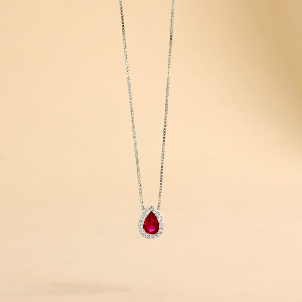 Collar con gota de circonita