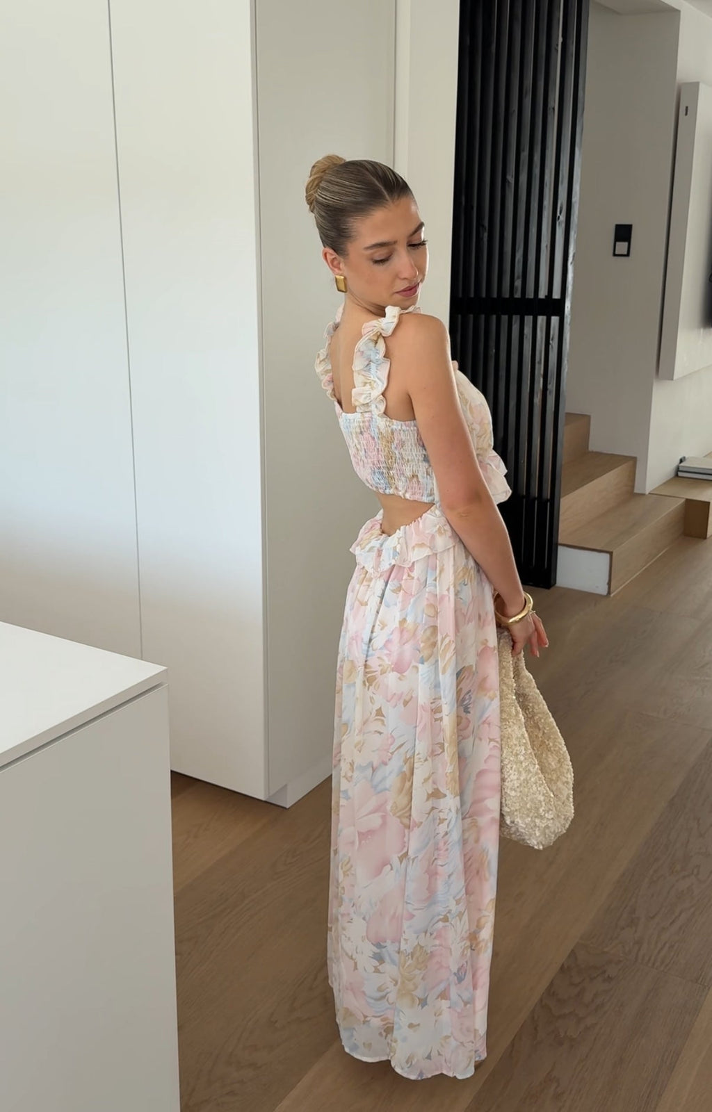 Vestido con estampado de flores grandes