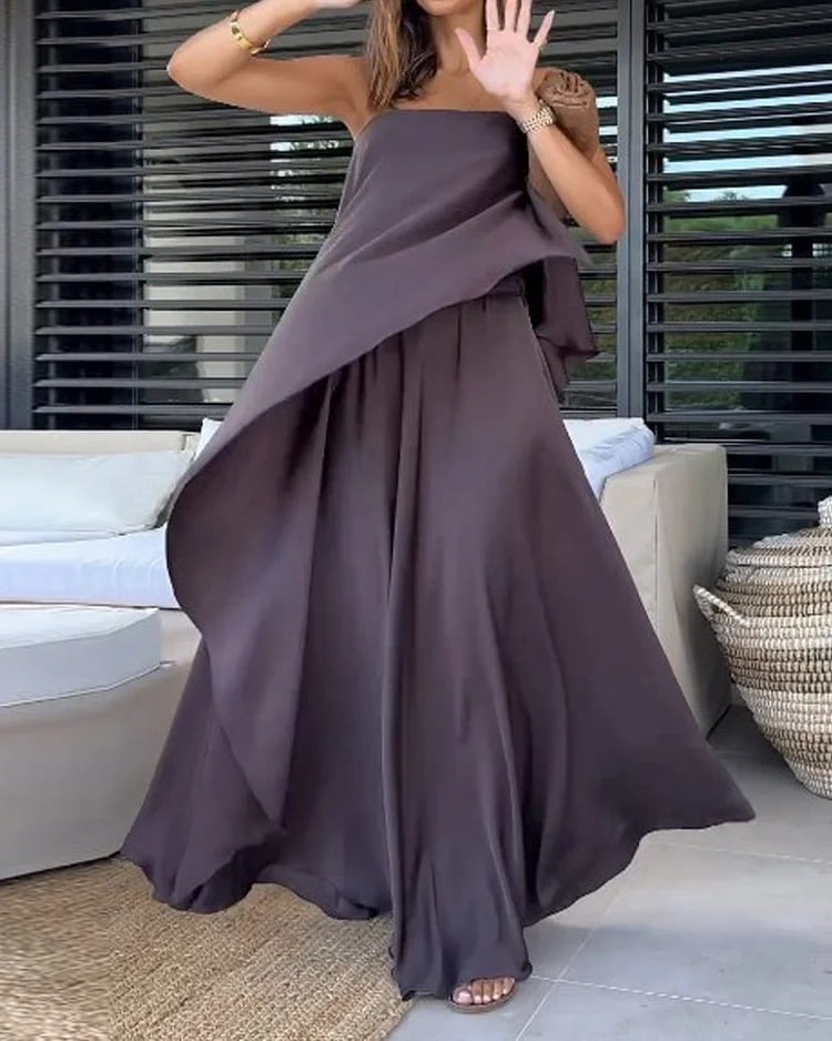Elegante conjunto de dos piezas con top sin mangas y falda