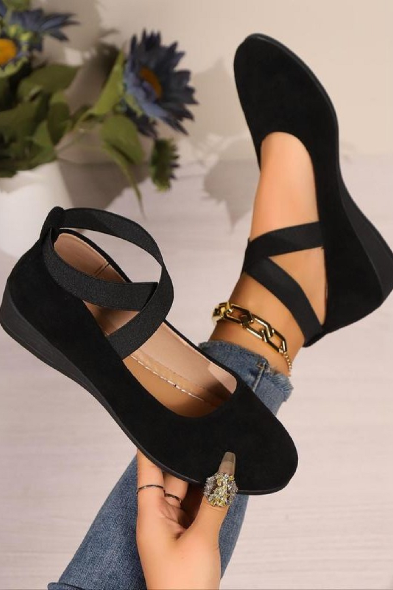 BAILARINAS CON CUÑA DE TACÓN CERRADO