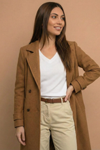 ELEGANTE ABRIGO CON CORTE CLÁSICO