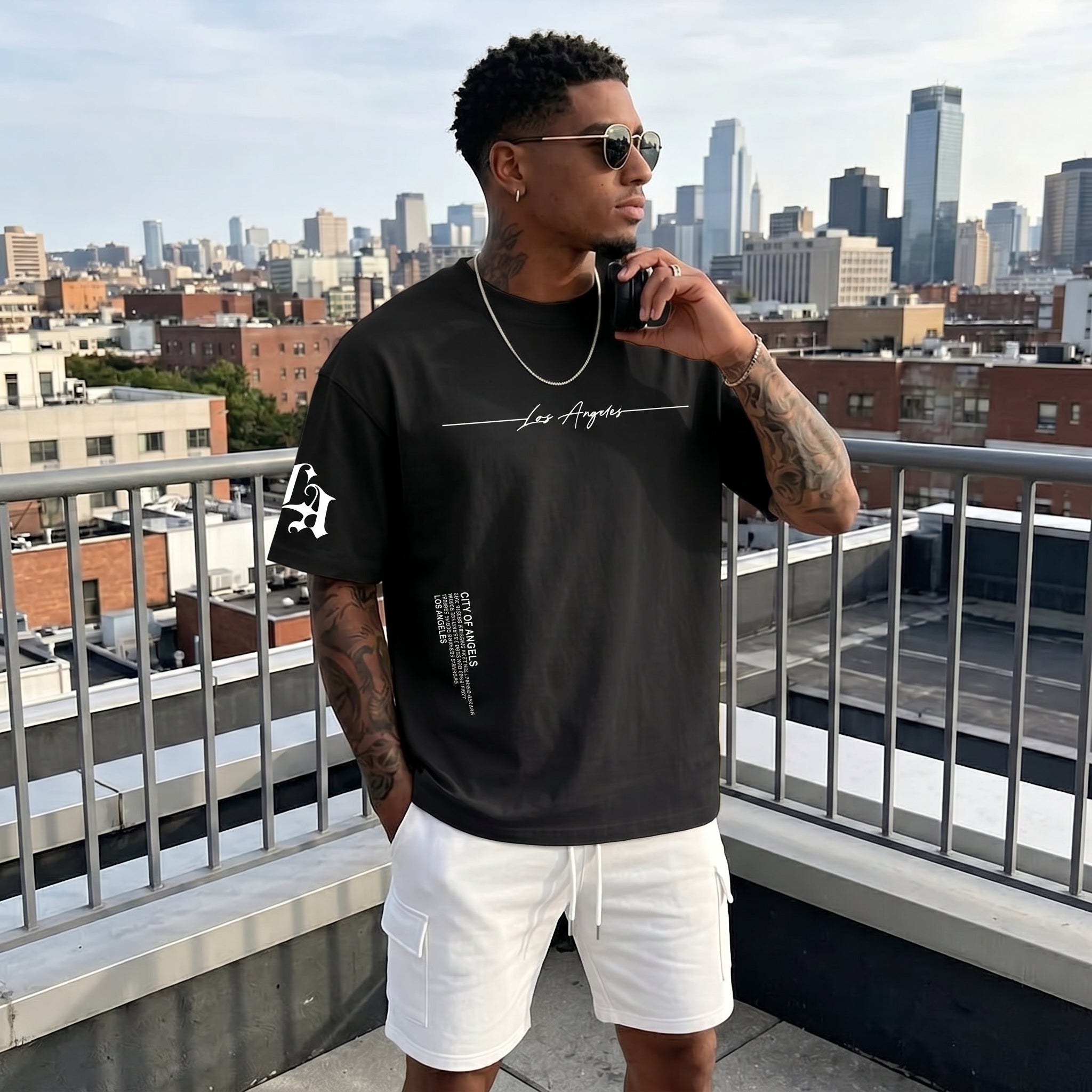 Camiseta urbana para hombre de corte holgado – tejido ligero y transpirable, ajuste oversize casual y estampado tipográfico de letras