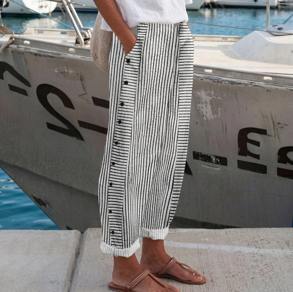 Pantalones a rayas azules con bolsillos laterales