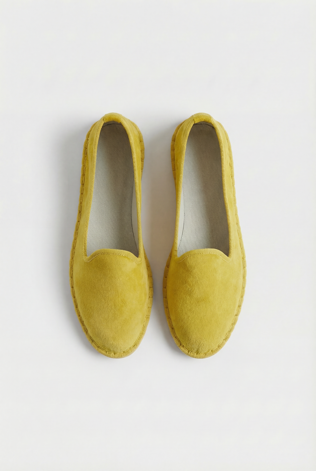 ZAPATILLAS FRIULANAS DE TERCIOPELO