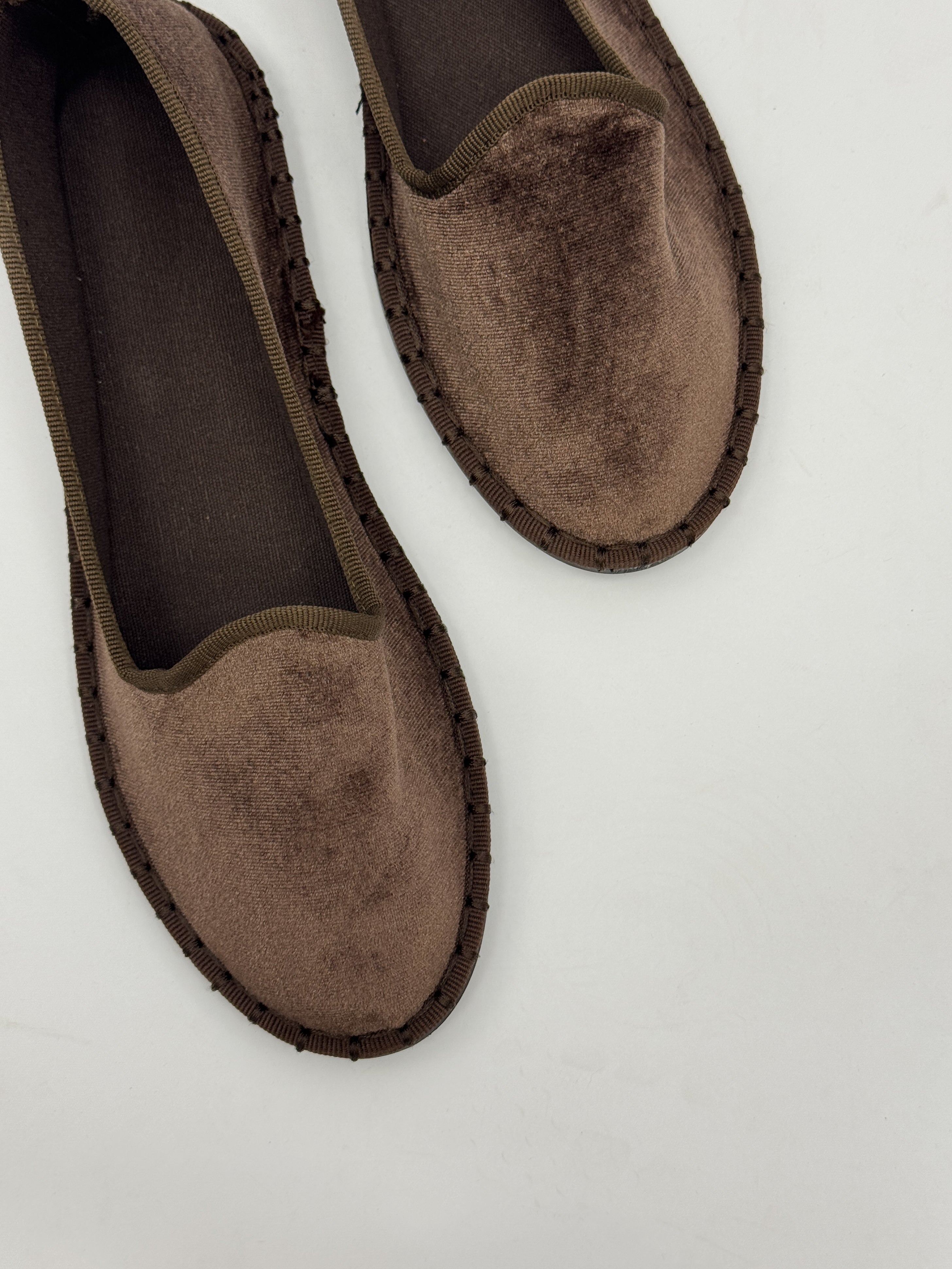 ZAPATILLAS FRIULANAS DE TERCIOPELO