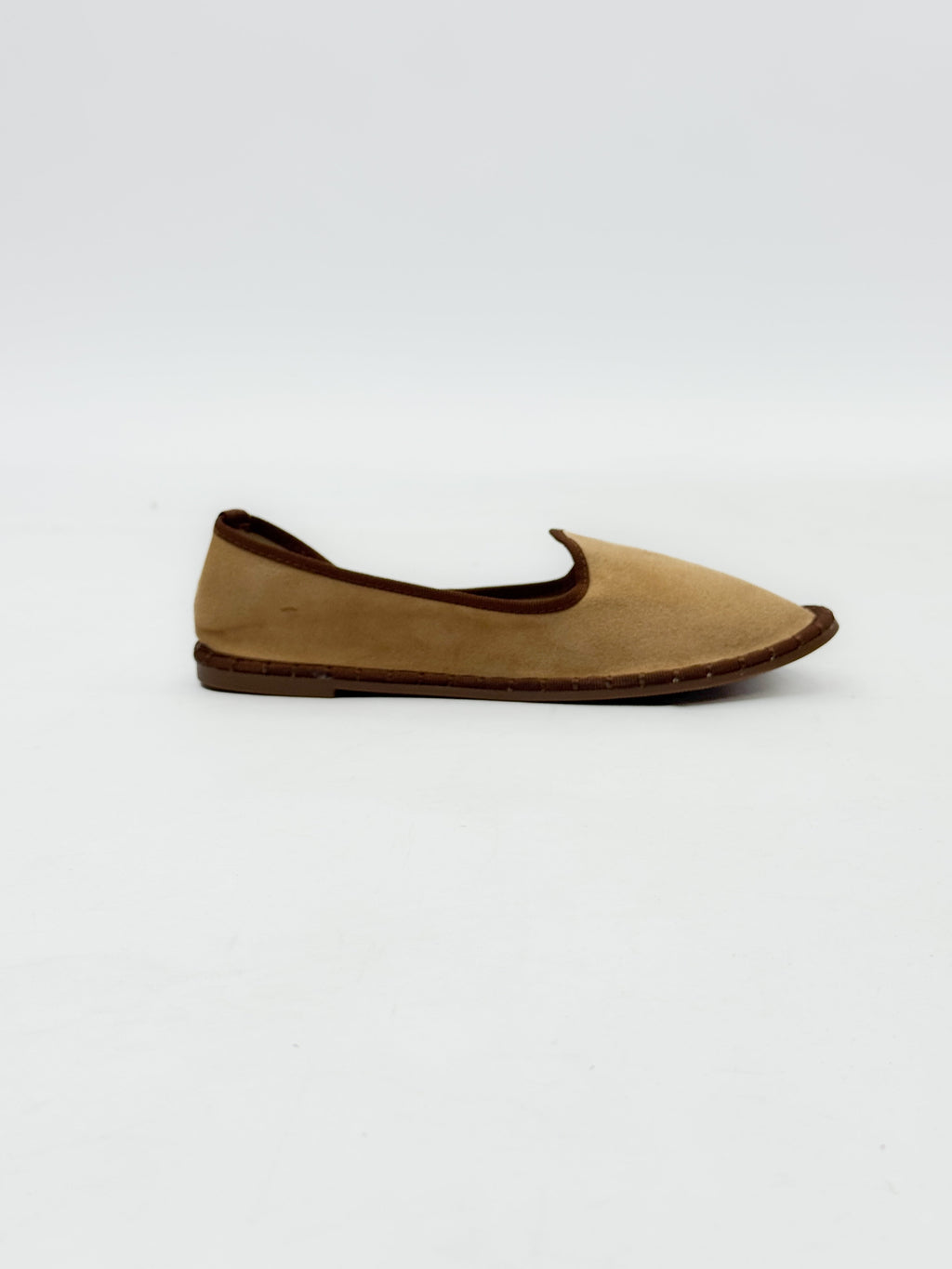 Zapatos de terciopelo con ribete