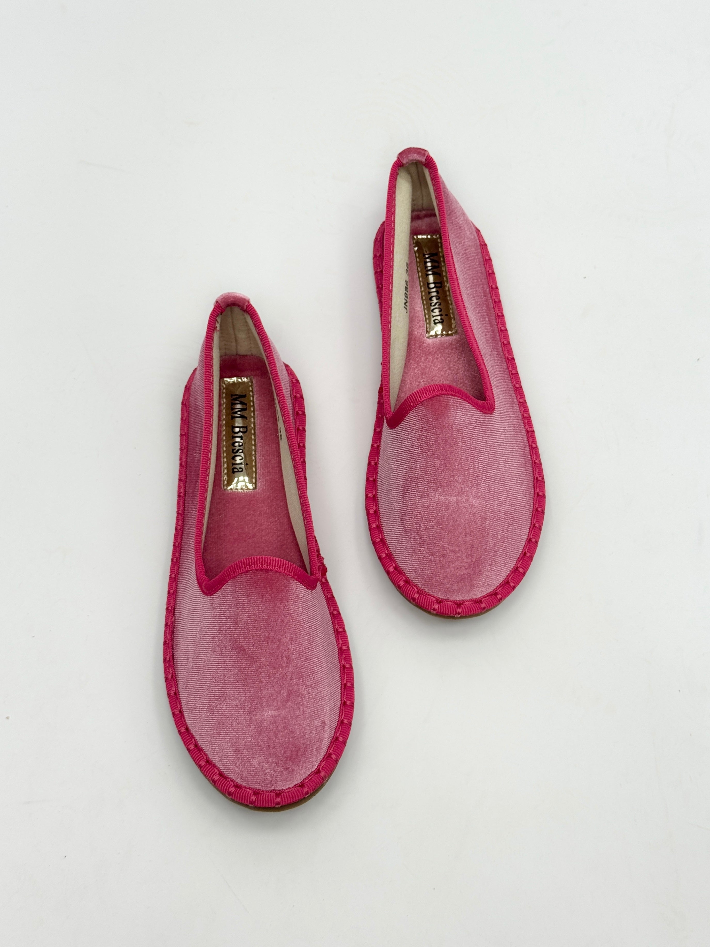 Zapatos de terciopelo con ribete