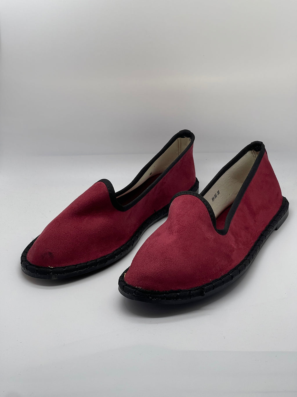 Zapatos de terciopelo con ribete