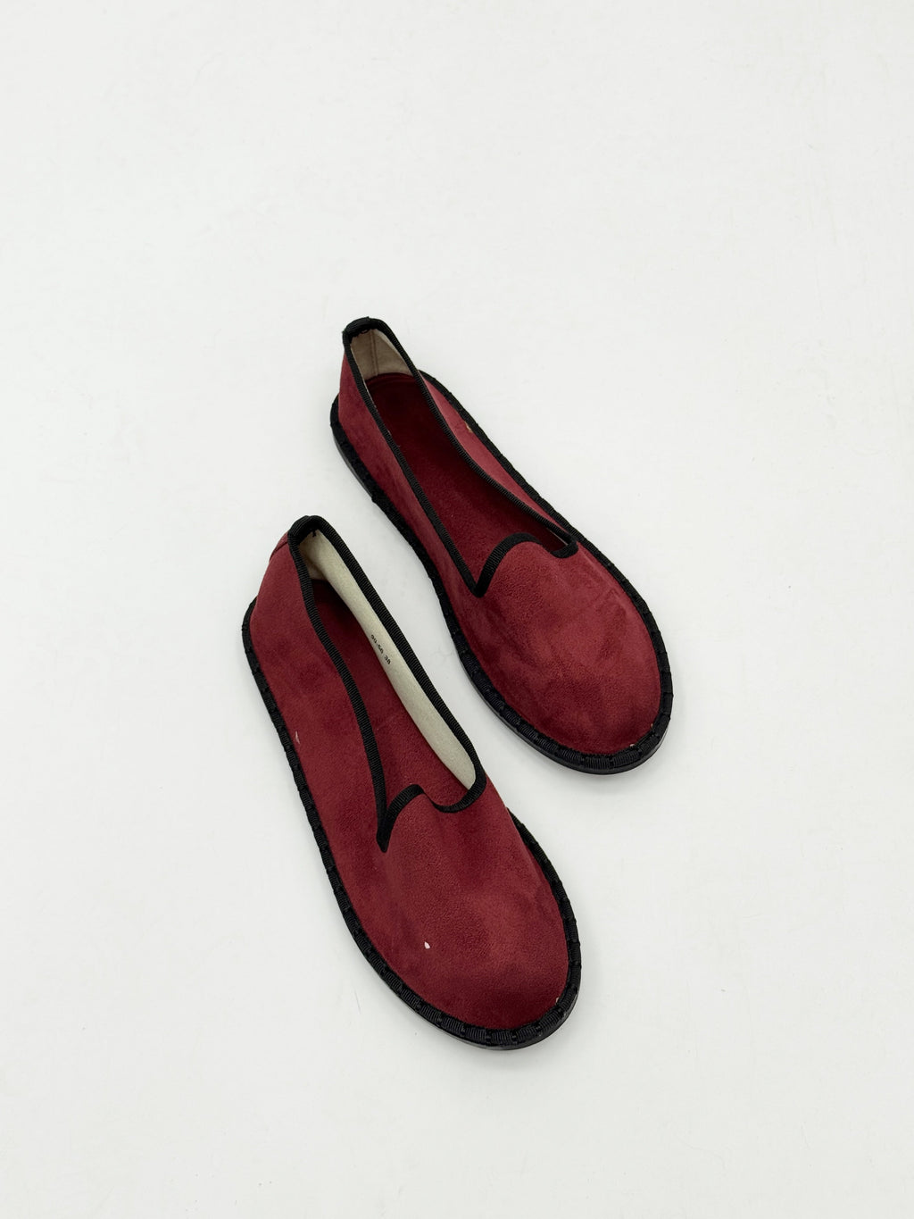 Zapatos de terciopelo con ribete
