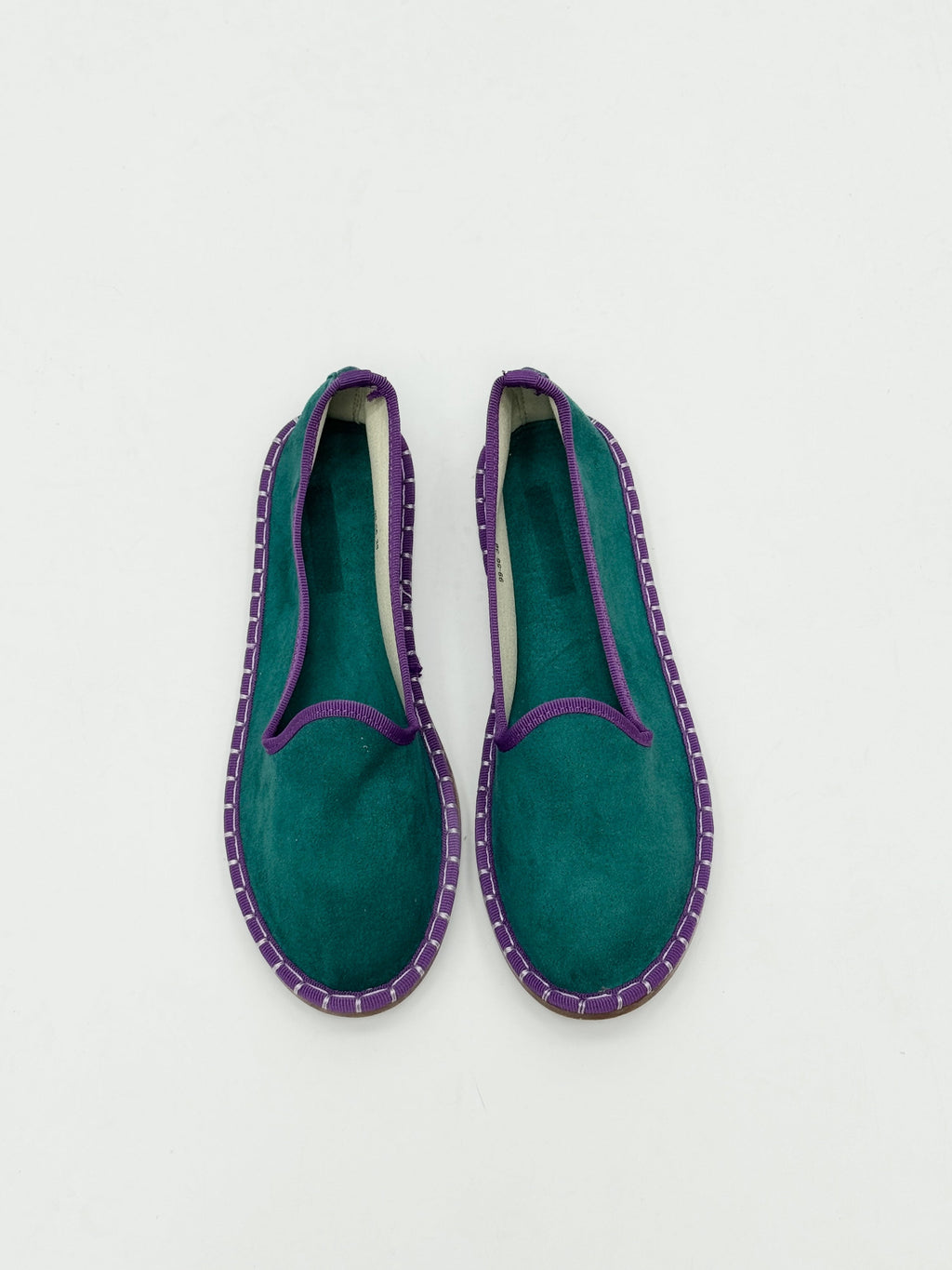Zapatos de terciopelo con ribete