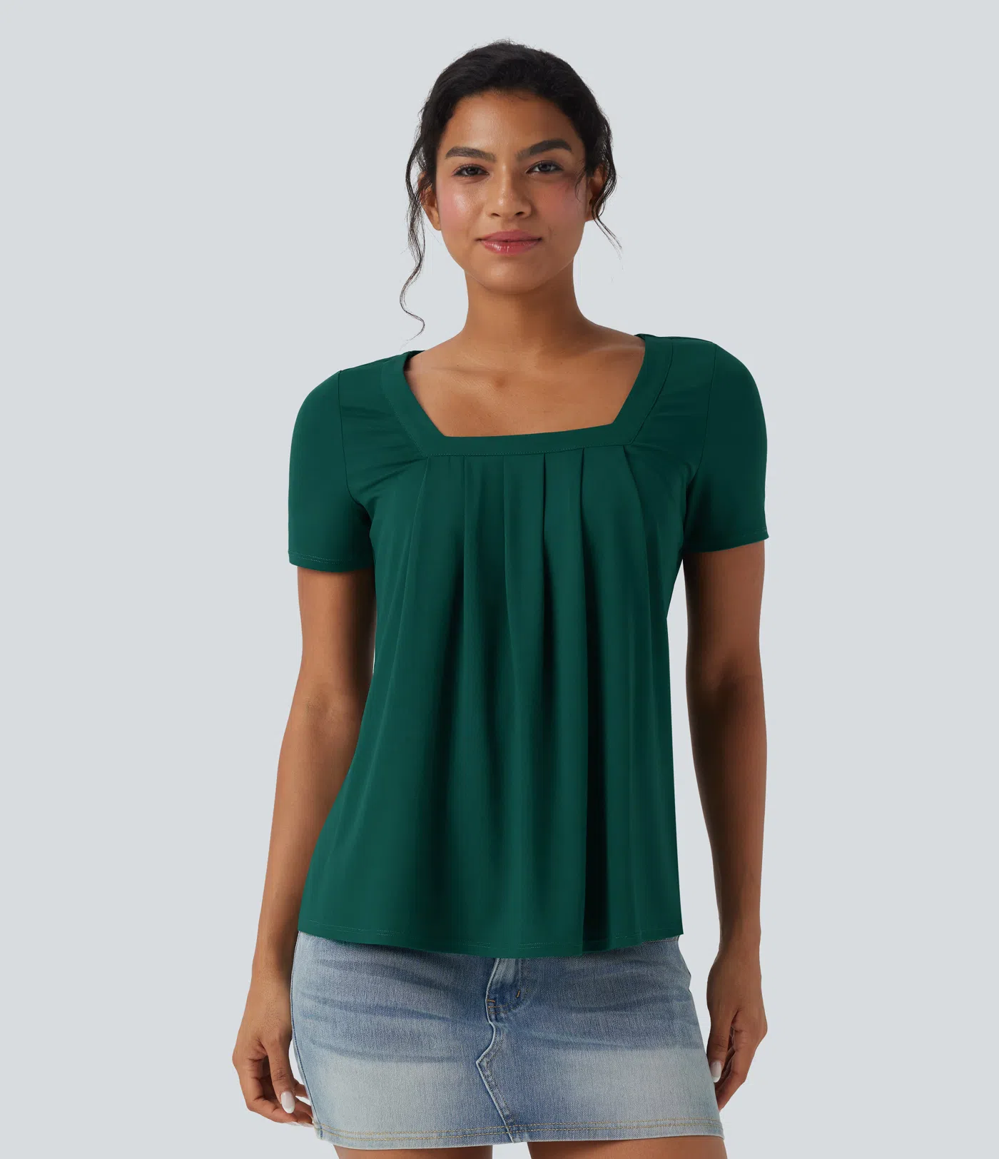 Top informal de cuello cuadrado y manga corta