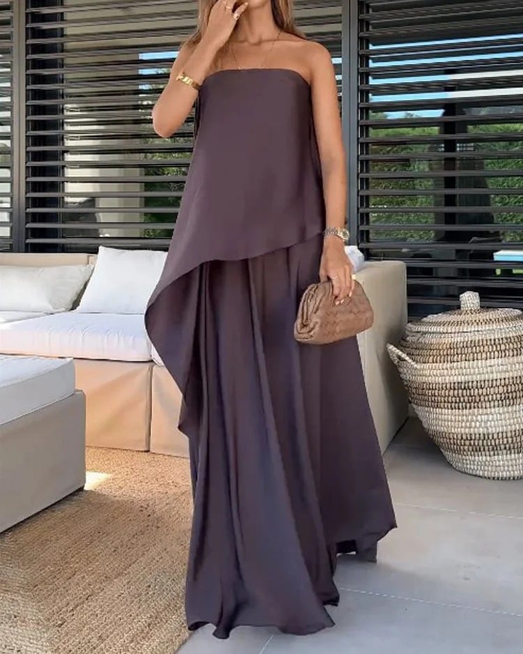Elegante conjunto de dos piezas con top sin mangas y falda