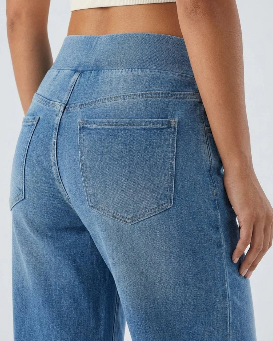 Jeans negros de ajuste cómodo