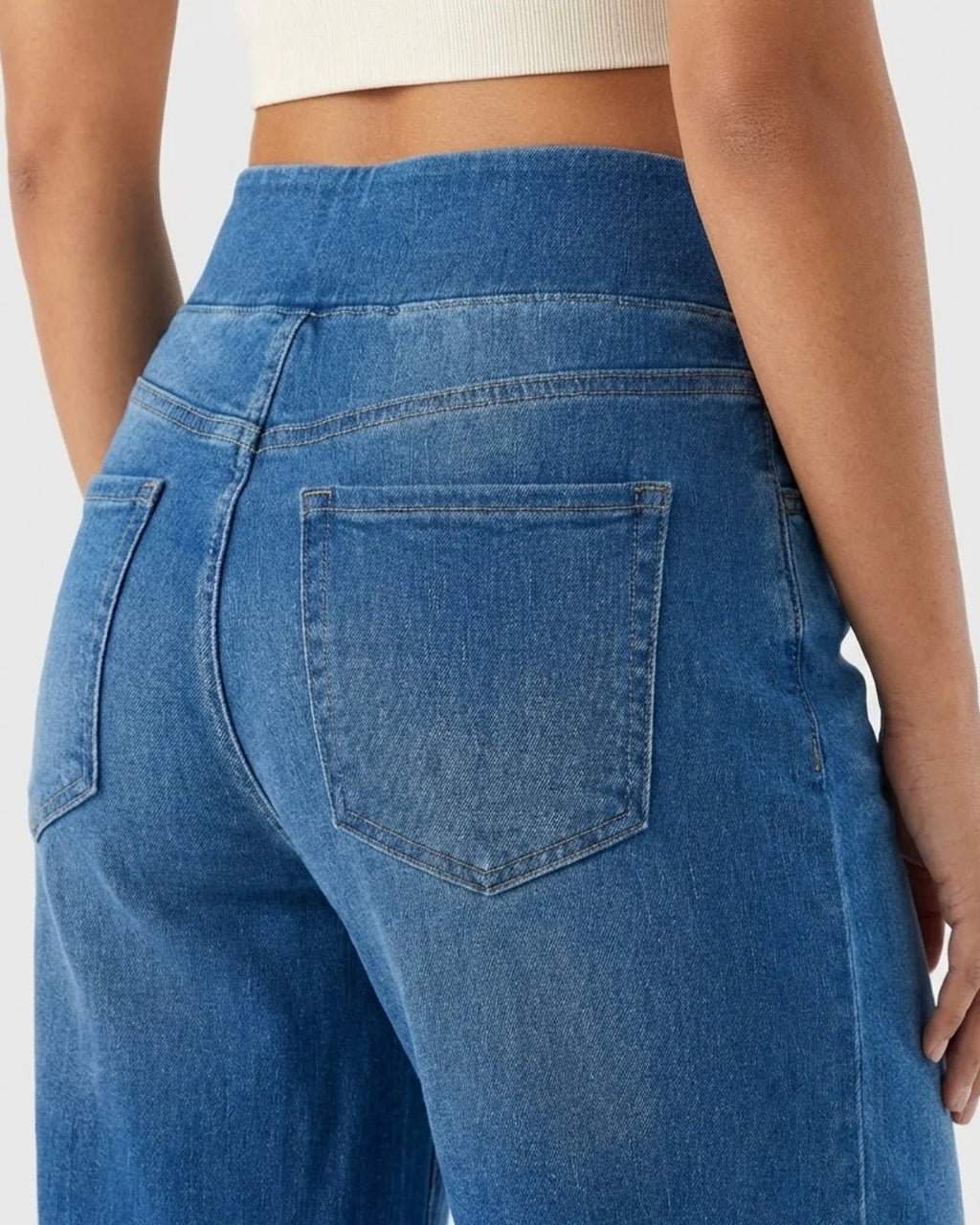 Jeans negros de ajuste cómodo