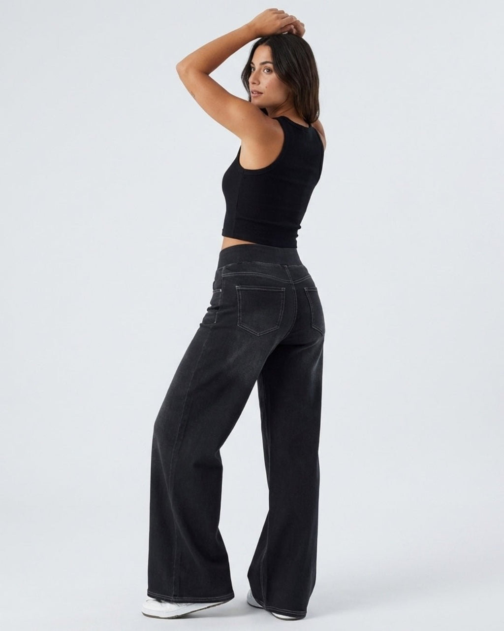 Jeans negros de ajuste cómodo