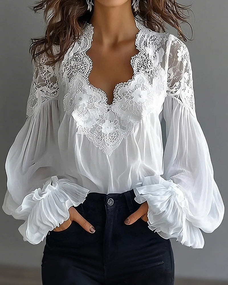Blusa con cuello de encaje