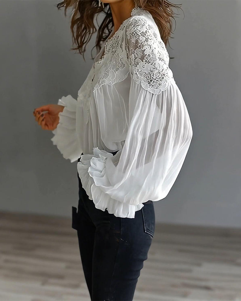 Blusa con cuello de encaje