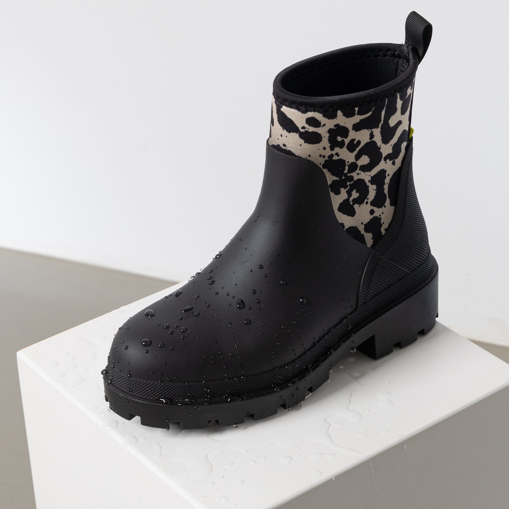Botas de lluvia cortas negro/leopardo negro-arena