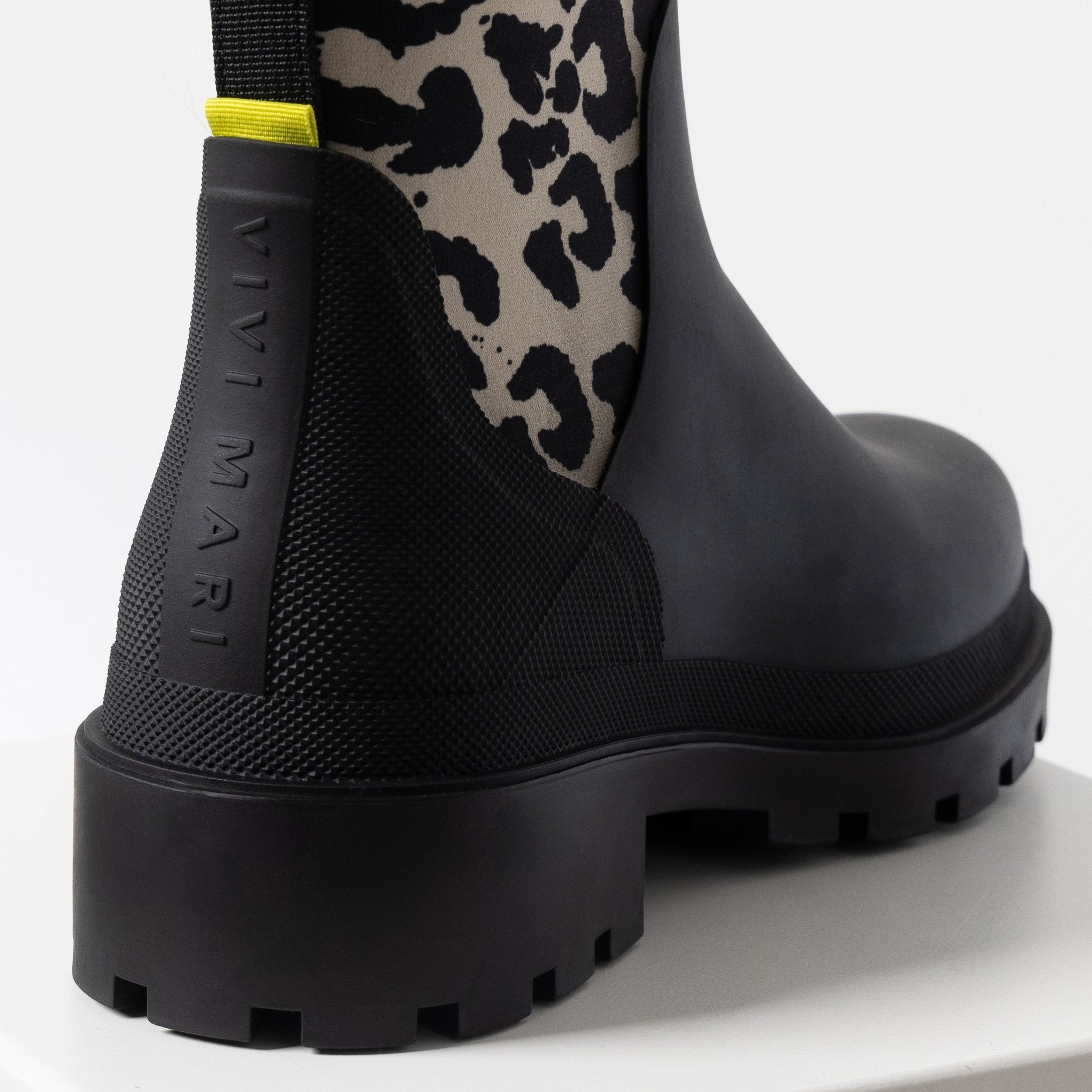 Botas de lluvia cortas negro/leopardo negro-arena