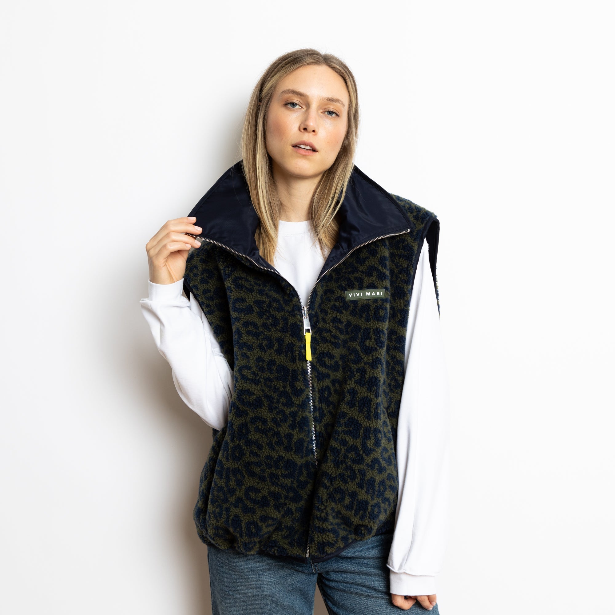 Chaleco holgado reversible - azul marino/leopardo azul marino-oliva