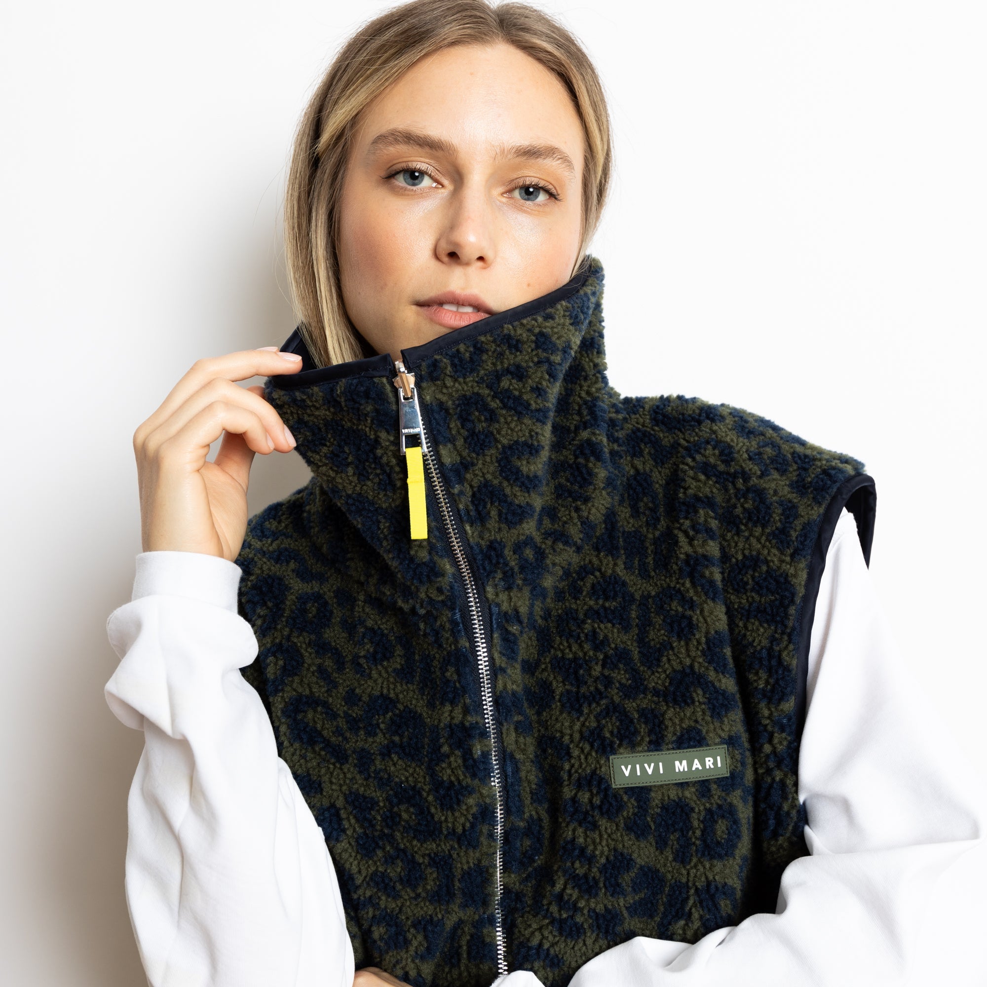 Chaleco holgado reversible - azul marino/leopardo azul marino-oliva