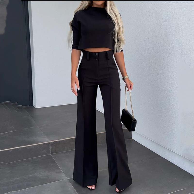 CONJUNTO ELEGANTE: TOP CORTO Y PANTALONES DE PIERNA ANCHA