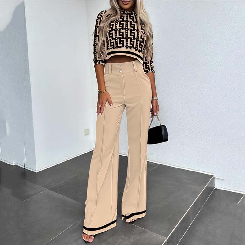 CONJUNTO ELEGANTE: TOP CORTO Y PANTALONES DE PIERNA ANCHA