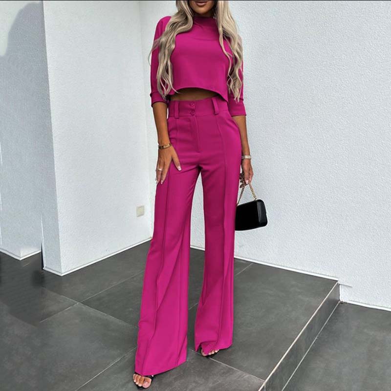 CONJUNTO ELEGANTE: TOP CORTO Y PANTALONES DE PIERNA ANCHA