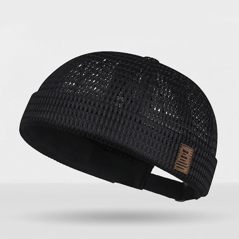 Gorra ligera de malla transpirable, sin visera.
