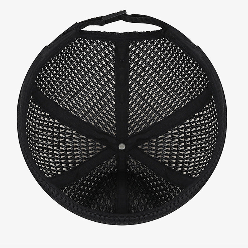 Gorra ligera de malla transpirable, sin visera.