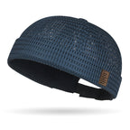 Gorra ligera de malla transpirable, sin visera.